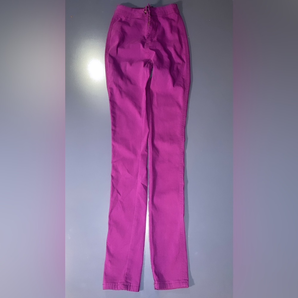 Women’s skinny jeans